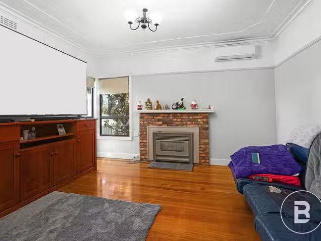 Nice 113 Beverin Street, Sebastopol, VIC 3356