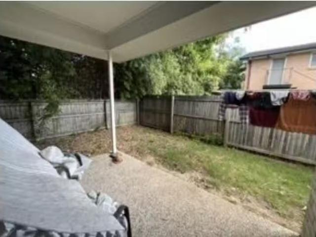 Charming 1/13A Blue Gum Drive, Marsden, QLD 4132