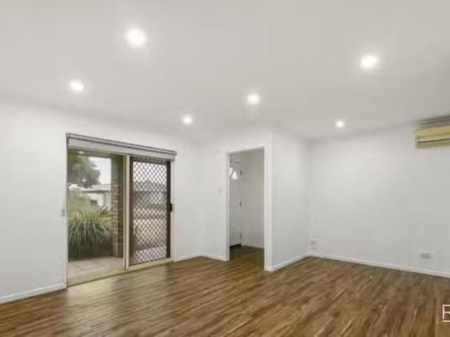 Cheap 11 Crusader Court, Wilsonton, QLD 4350