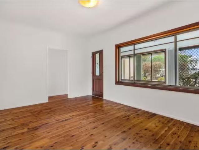 New 11 Daphne Street, Barrack Heights House for rent Listed b.