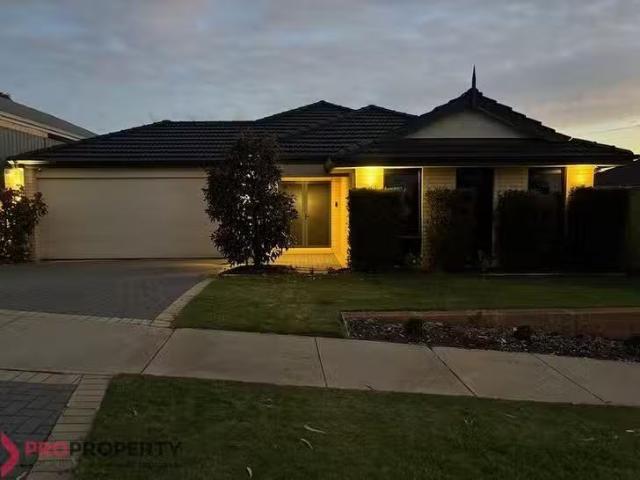 Charming 11 Explorers Crescent, Baldivis, WA 6171