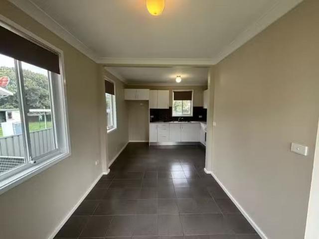 For Rent! 11 Kennedy St, Singleton NSW 2330