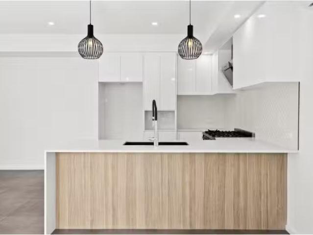 For Rent! 1/1 Reid Street, Oak Flats Townhouse for rent Liste.