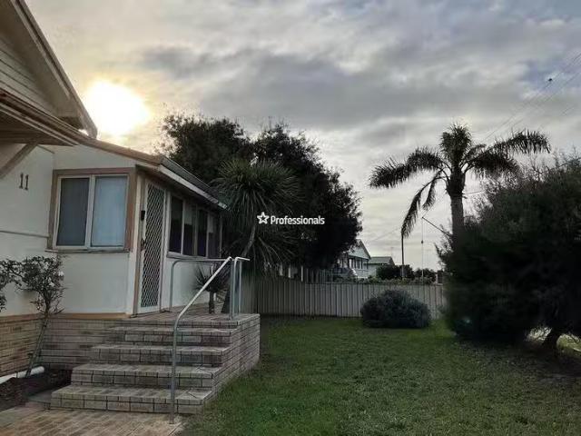 Deal! 11 Winston Way, Nulsen, WA 6450