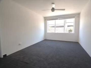 Cheap 1/24 Rooney Street, Maidstone, VIC 3012