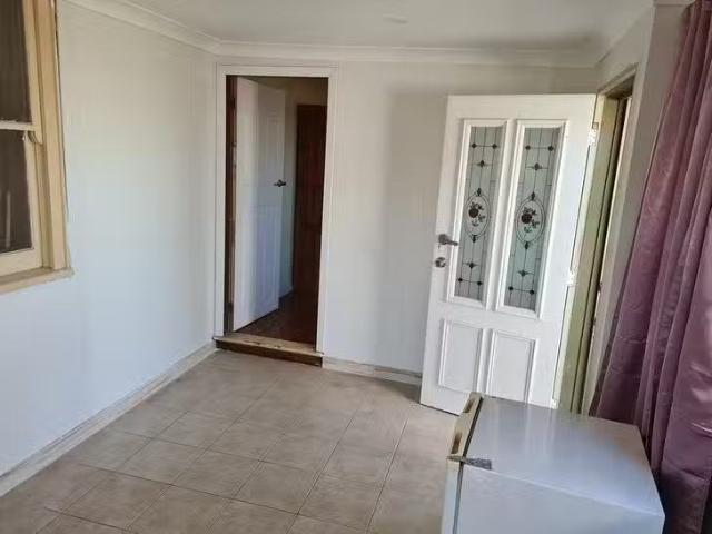 Cheap 1/25 Hill Road, Lurnea, NSW 2170