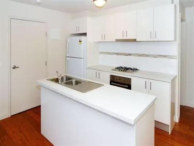 Charming 12/1031 Plenty Road, Kingsbury, VIC 3083