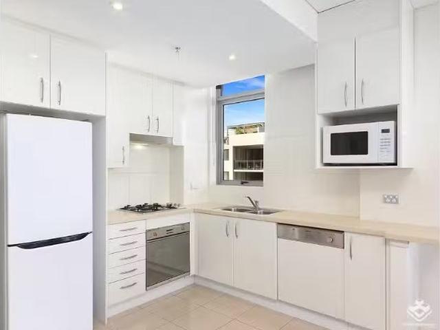 Just in! 121/6 10 Romsey Street, Waitara Apartment for rent L.