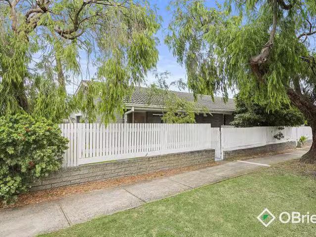 For Rent! 1/21 Petrie Street, Frankston, VIC 3199