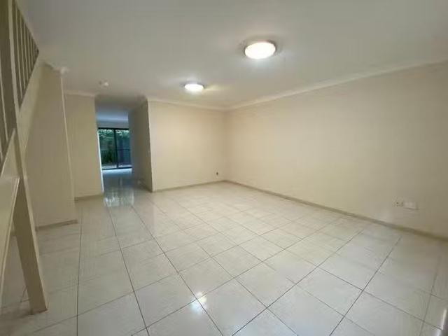Rental! 12/26 Luttrell Street, Glenmore Park, NSW 2745