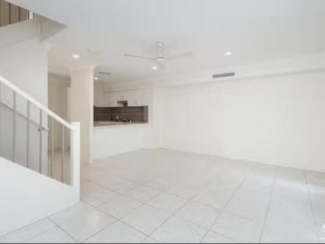 Unique 12/28 Diane Court, Calamvale, QLD 4116