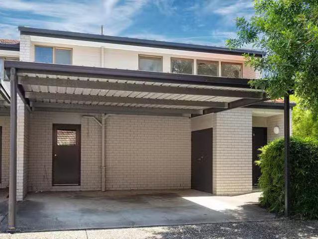Nice 1/22 Beverley Avenue, Rochedale South, QLD 4123