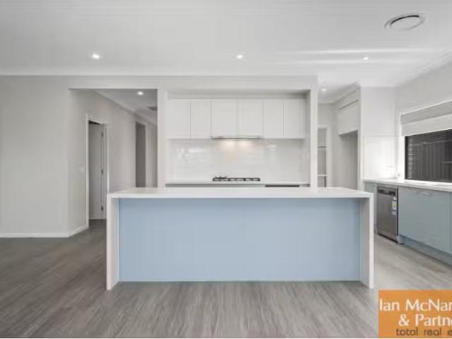Unique 12 Courtney Street, Googong House for rent Listed by P.