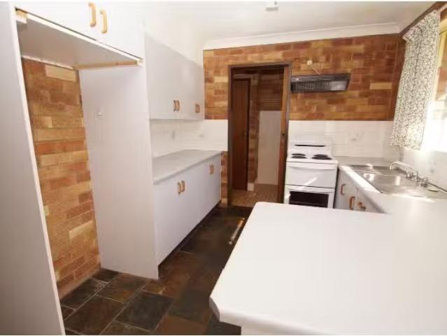 Deal! 1/2 Barclay Street, Armidale Apartment for rent Listed.