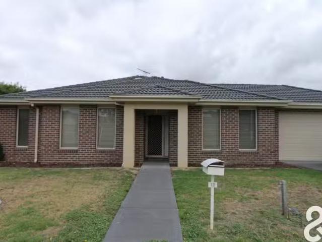 Nice 12 Bennett Street, South Morang VIC 3752
