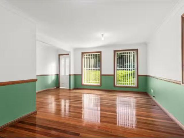 Cheap 12 Elanora Place, Coledale House for rent Listed by Kar.