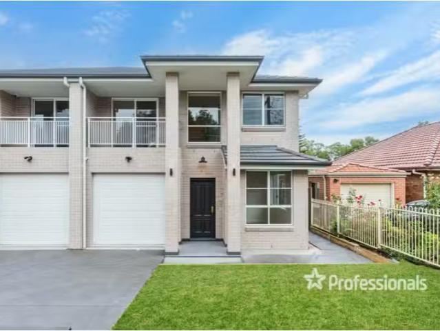 Just in! 12 Hume Avenue, Ermington Townhouse for rent Listed.