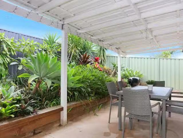 For Rent! 1/2 Morinda Way, Labrador, QLD 4215