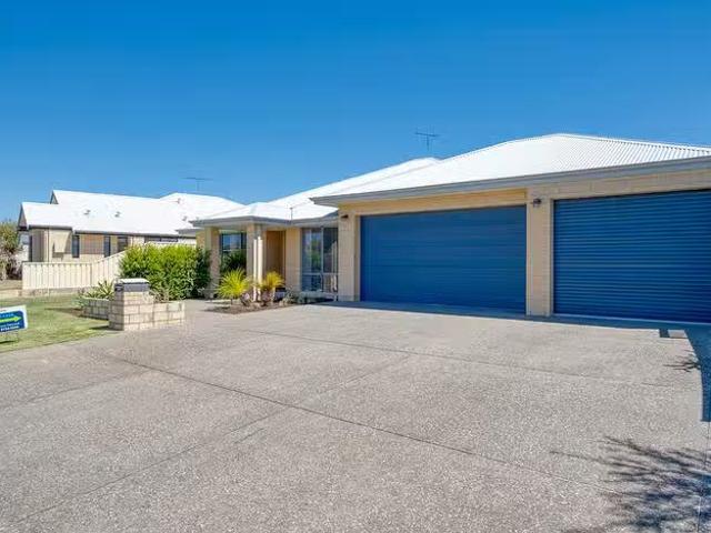 Charming 12 Royal Oaks Crescent, Dunsborough, WA 6281