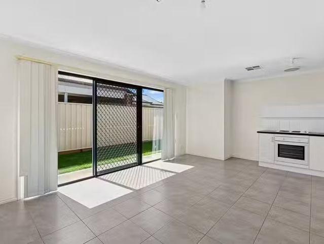 Rental! 1/2 Woni Court, Direk, SA 5110