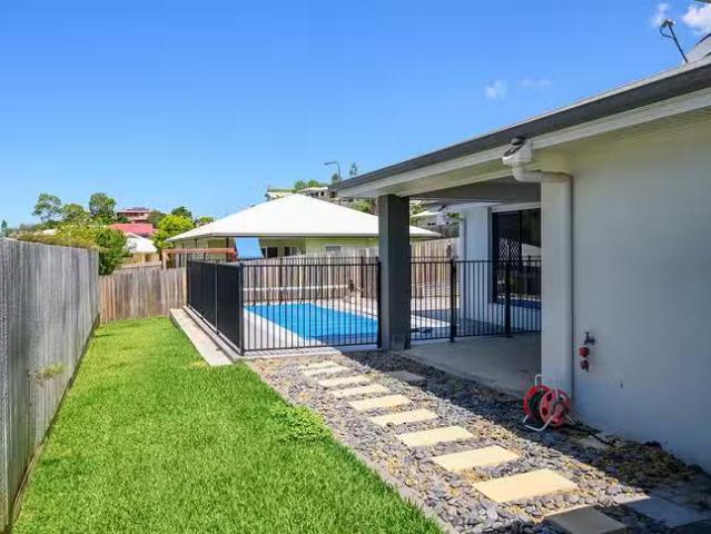 Cheap 12 Takoko Place, Kirkwood, QLD 4680