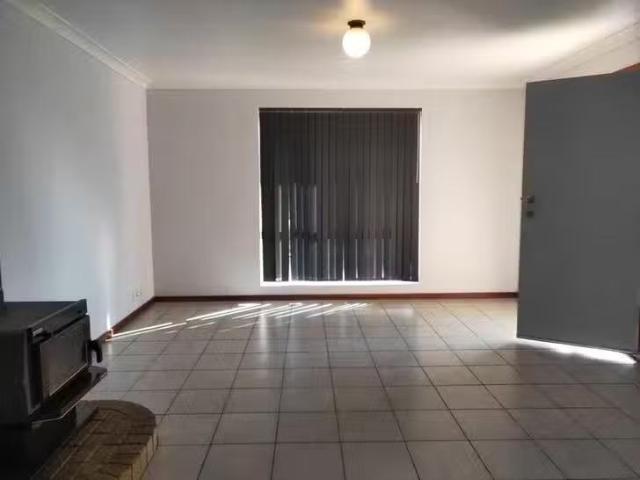 Deal! 12B Coronation Drive, Binningup, WA 6233