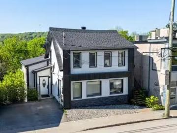 Just in! 1340 Rue King O. Sherbrooke Les Nations, QC, J1J 2B.
