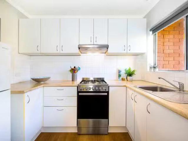Just in! 13/4 Greenwood Place, Freshwater, NSW 2096