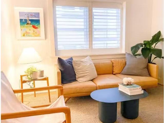 For Rent! 1/36 Ramsgate Avenue, Bondi Beach Apartment for rent.