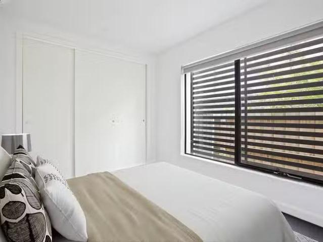 Cheap 1/37 Nelson Street, Ringwood, VIC 3134