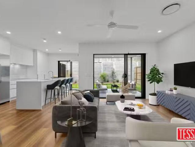 Unique 13/10 Botanica Place, Mcdowall QLD 4053