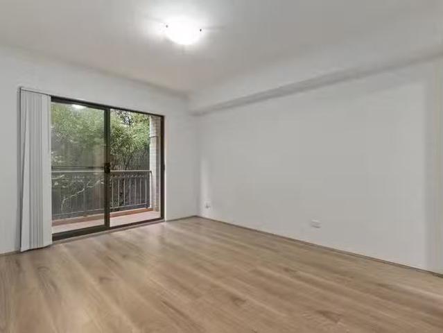 Charming 13/2 8 Hill Street, Baulkham Hills, NSW 2153