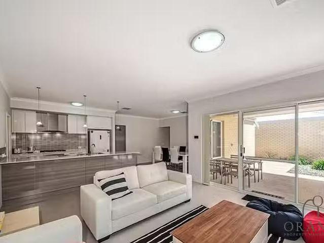 Rental! 13 Coolgardie Street, St James, WA 6102