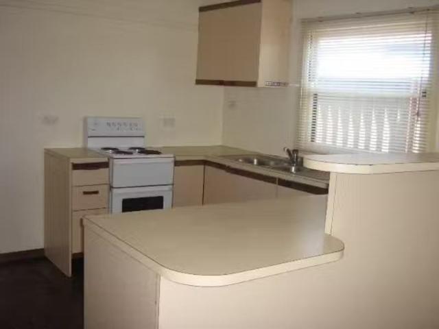 Cheap 13 Barangaroo Road, Toongabbie House for rent Listed by.