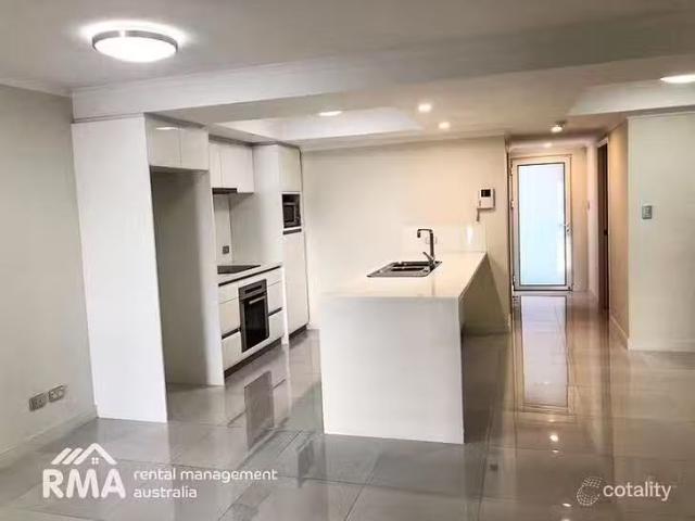 Rental! 1/3 Bellion Drive, Hamilton Hill, WA 6163