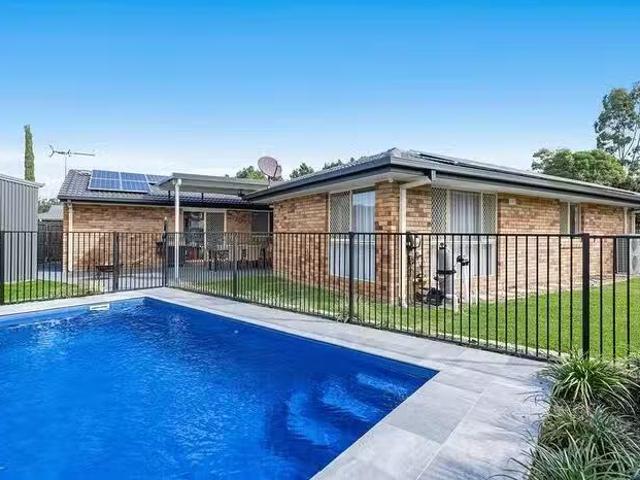 Deal! 13 Folkestone Court, Wellington Point, QLD 4160
