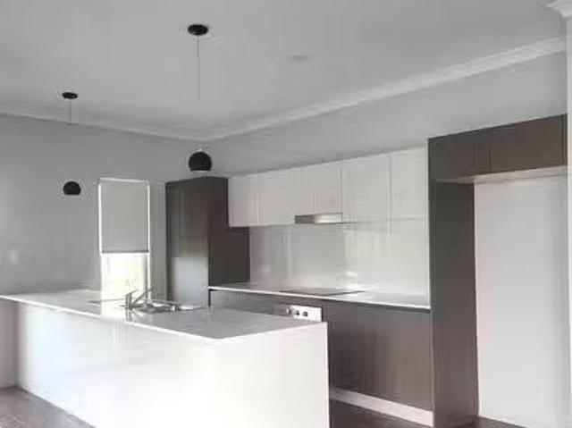 Deal! 1/3 Michigan Drive, Oxenford, QLD 4210