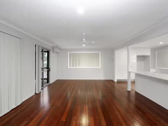 Deal! 13 Wade Street, Bundamba, QLD 4304
