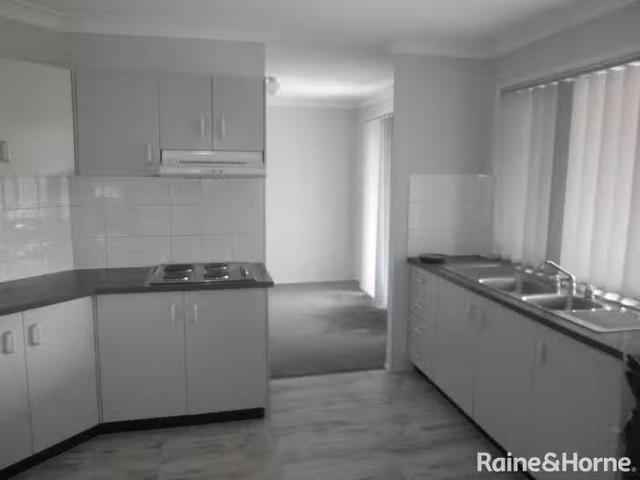 Just in! 13 Waldorf Place, Runcorn, QLD 4113