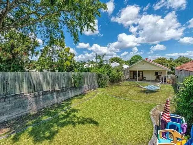 Charming 13 Vale Street, Wavell Heights, QLD 4012
