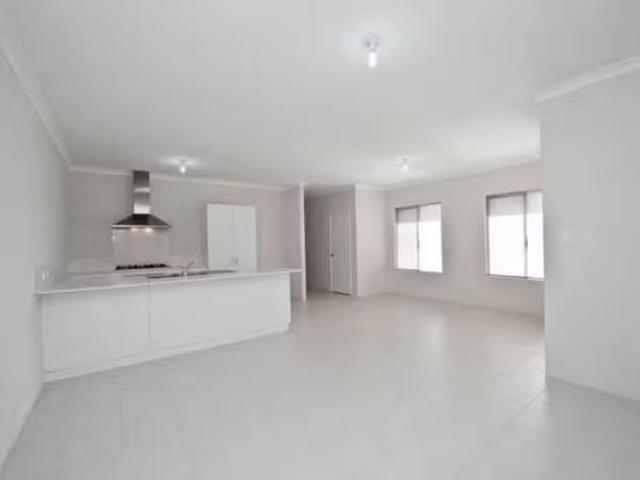 Deal! 13C Sneddon Place, Balga, WA 6061