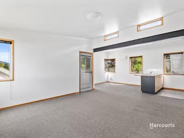 Charming 145 Derwent Avenue, LINDISFARNE, TAS 7015 House for.