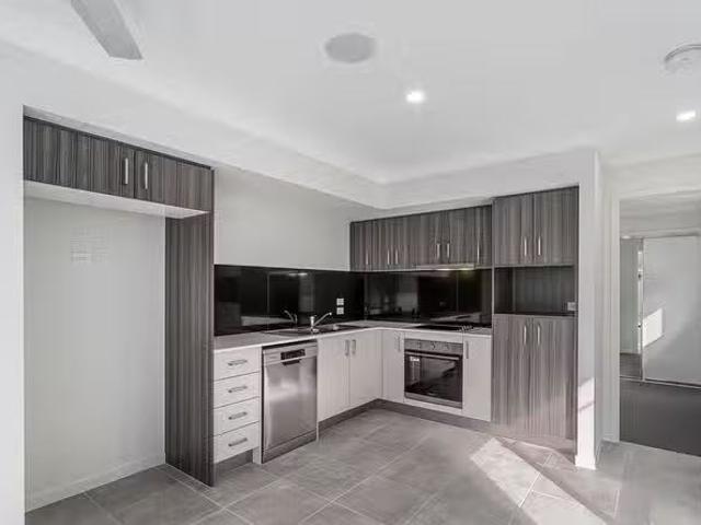 New 1/48 Herbst Drive, Bahrs Scrub, QLD 4207