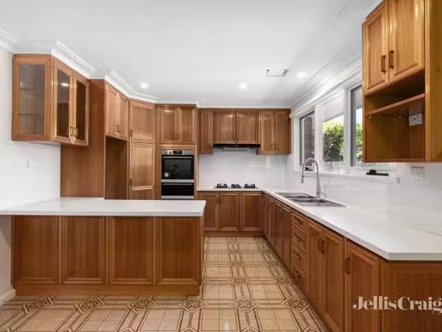 Deal! 148 Rosanna Road, Rosanna VIC 3084