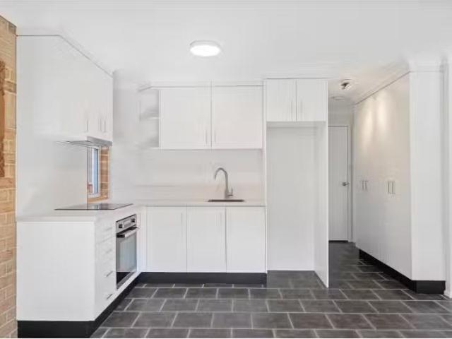 Unique 1/40 Lawrence Hargrave Drive, Austinmer Apartment for r.