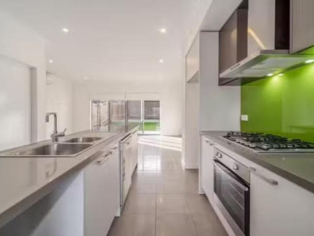 Charming 14/2 Sanoma Drive, Skye, VIC 3977