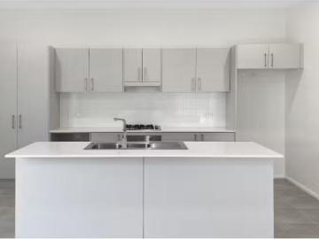 Just in! 14 Childers Circuit, Wadalba Townhouse for rent List.