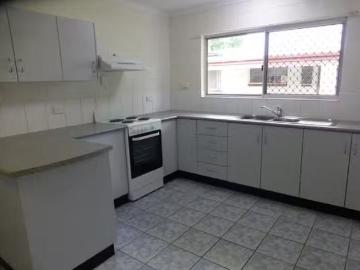 Just in! 1/4 Eureka Street, Manunda, QLD 4870