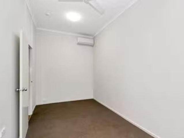 New 14 Macquarie Street, Booval, QLD 4304