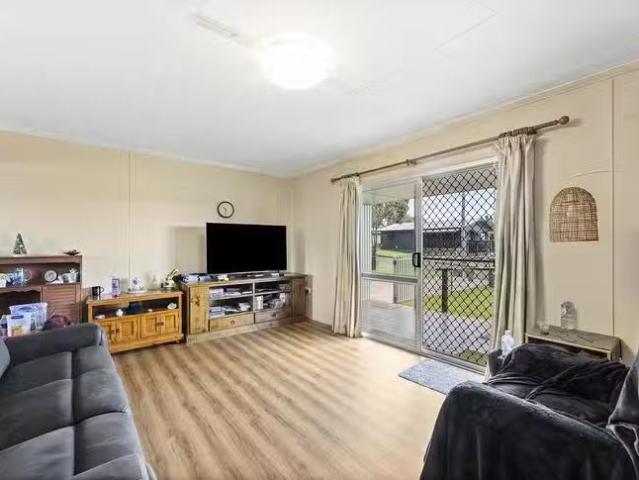 Rental! 14 Mcnamara Street, Centenary Heights, QLD 4350